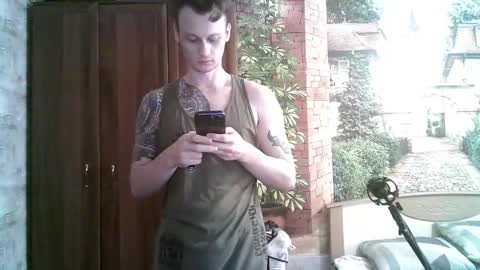 Eric online show from 09-10-25, 06:24