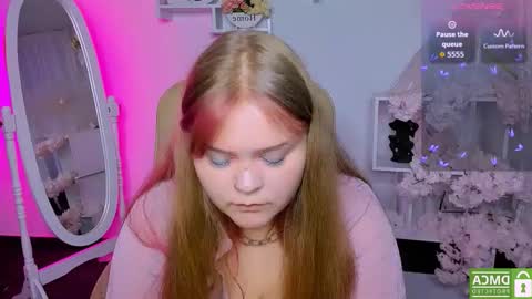 erica_love_ online show from 09-25-25, 07:12