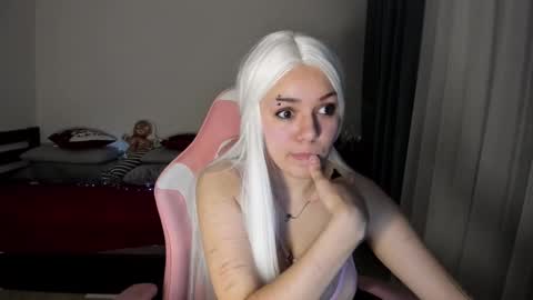 Erica online show from 01-15-25, 08:26