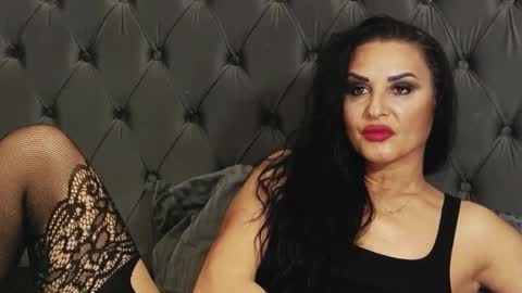 Snapshot of ericarosse chatting on 12-02-24, 10:12 Erica online show from 12-02-24, 10:12