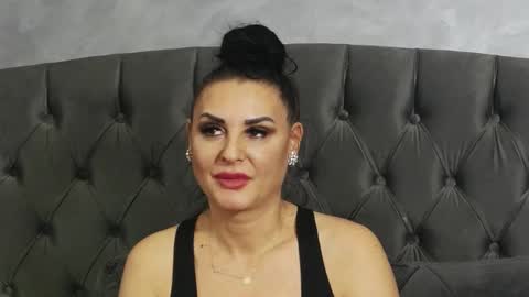 Snapshot of ericarosse chatting on 12-12-24, 07:04 Erica online show from 12-12-24, 07:04