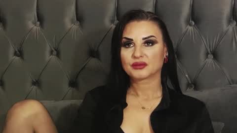 Snapshot of ericarosse chatting on 12-18-24, 09:08 Erica online show from 12-18-24, 09:08