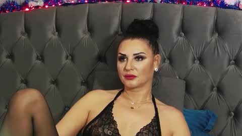 Snapshot of ericarosse chatting on 12-21-24, 10:51 Erica online show from 12-21-24, 10:51