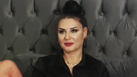 Snapshot of ericarosse chatting on 01-10-25, 07:43 Erica online show from 01-10-25, 07:43