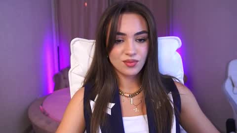 Erica online show from 09-08-25, 02:16