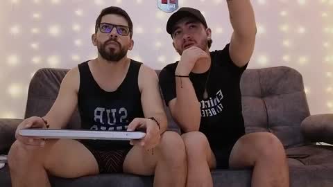 Snapshot of erick_brant chatting on 12-14-24, 01:28 ERICK online show from 12-14-24, 01:28