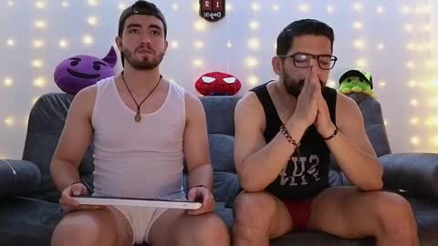 Snapshot of erick_brant chatting on 12-18-24, 02:32 ERICK online show from 12-18-24, 02:32