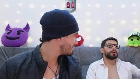 Snapshot of erick_brant chatting on 12-19-24, 01:39 ERICK online show from 12-19-24, 01:39