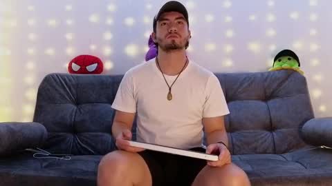 Snapshot of erick_brant chatting on 01-09-25, 05:13 ERICK online show from 01-09-25, 05:13