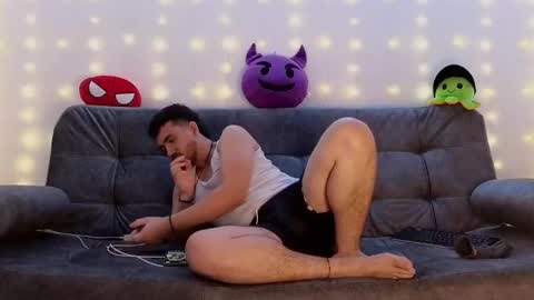 Snapshot of erick_brant chatting on 01-16-25, 03:23 ERICK online show from 01-16-25, 03:23