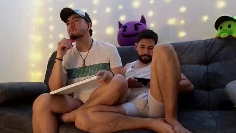 Snapshot of erick_brant chatting on 02-23-25, 12:51 ERICK online show from 02-23-25, 12:51