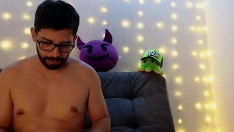 Snapshot of erick_brant chatting on 03-03-25, 01:21 ERICK online show from 03-03-25, 01:21