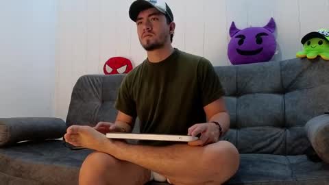 Snapshot of erick_brant chatting on 03-12-25, 01:58 ERICK online show from 03-12-25, 01:58