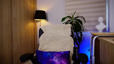 Erick Thompson online show from 11-21-25, 03:44