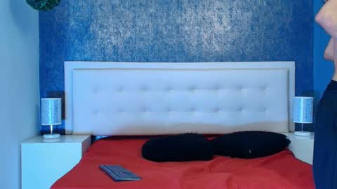 Snapshot of erick_zhimerman chatting on 09-10-25, 03:28 online show from 09-10-25, 03:28