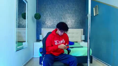 Snapshot of erick_zhimerman chatting on 10-13-25, 03:39 online show from 10-13-25, 03:39