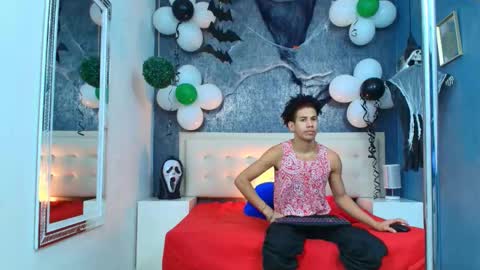 Snapshot of erick_zhimerman chatting on 10-26-25, 03:45 online show from 10-26-25, 03:45