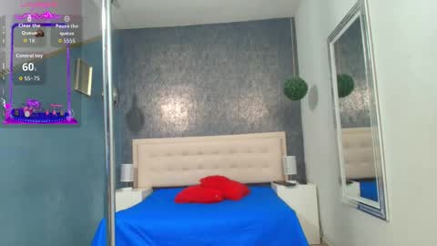 Snapshot of erick_zhimerman chatting on 11-19-25, 03:17 online show from 11-19-25, 03:17