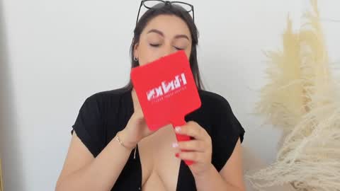 Snapshot of erika_mendez1 chatting on 12-03-24, 08:17 Erika Mendez online show from 12-03-24, 08:17