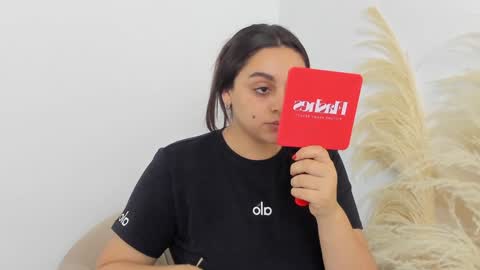 Snapshot of erika_mendez1 chatting on 12-06-24, 08:29 Erika Mendez online show from 12-06-24, 08:29