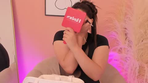 Snapshot of erika_mendez1 chatting on 01-09-25, 08:33 Erika Mendez online show from 01-09-25, 08:33