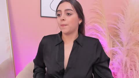 Snapshot of erika_mendez1 chatting on 01-11-25, 08:32 Erika Mendez online show from 01-11-25, 08:32