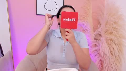 Snapshot of erika_mendez1 chatting on 01-16-25, 08:25 Erika Mendez online show from 01-16-25, 08:25