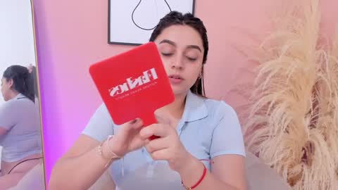 Snapshot of erika_mendez1 chatting on 02-07-25, 06:56 Erika Mendez online show from 02-07-25, 06:56