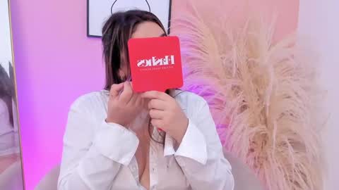 Snapshot of erika_mendez1 chatting on 02-25-25, 07:14 Erika Mendez online show from 02-25-25, 07:14