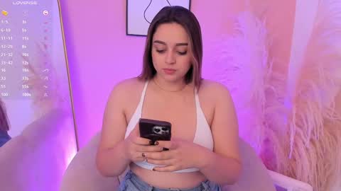 Snapshot of erika_mendez1 chatting on 09-12-25, 07:47 Erika Mendez online show from 09-12-25, 07:47