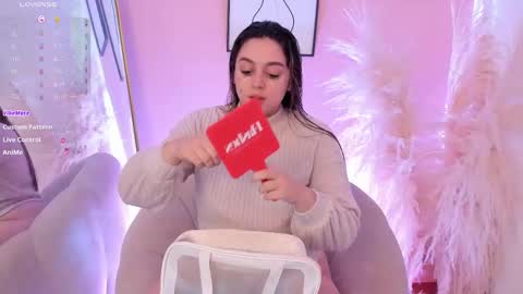 Snapshot of erika_mendez1 chatting on 09-20-25, 07:48 Erika Mendez online show from 09-20-25, 07:48