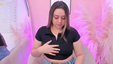 Snapshot of erika_mendez1 chatting on 09-23-25, 03:59 Erika Mendez online show from 09-23-25, 03:59