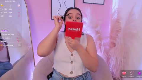 Snapshot of erika_mendez1 chatting on 09-25-25, 08:01 Erika Mendez online show from 09-25-25, 08:01