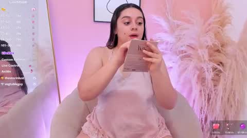 Snapshot of erika_mendez1 chatting on 10-18-25, 10:54 Erika Mendez online show from 10-18-25, 10:54