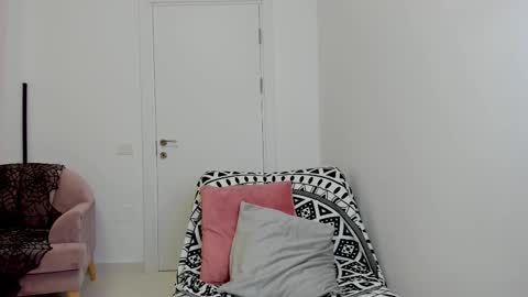 Erikabeee online show from 11-10-25, 06:34