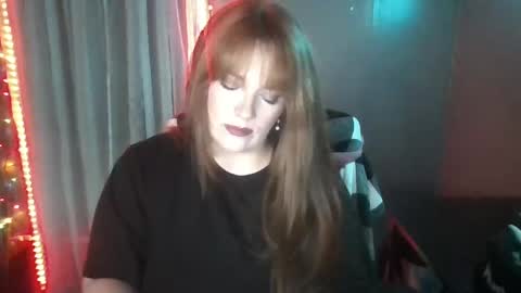Erinlove online show from 01-08-25, 04:02