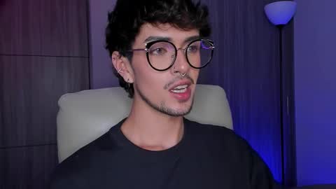 Snapshot of erisleon chatting on 02-03-26, 07:46 online show from 02-03-26, 07:46