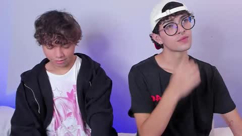 Snapshot of erisleon chatting on 02-14-26, 12:29 online show from 02-14-26, 12:29