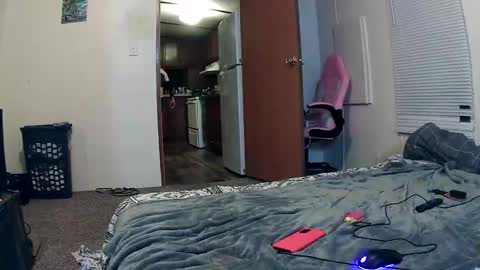 Snapshot of eristwiste chatting on 02-10-25, 01:46 Eris Twiste online show from 02-10-25, 01:46