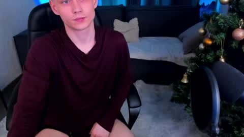 Max online show from 12-19-24, 12:13