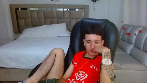 eroboyxox online show from 02-21-26, 08:54