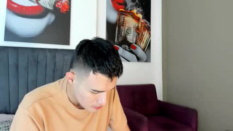 Eros Mancini online show from 11-22-25, 03:38