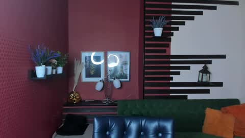 Hanzo online show from 12-17-25, 12:00