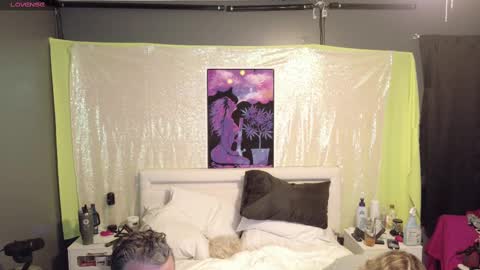 Cash  Carry Fox online show from 10-17-25, 12:14