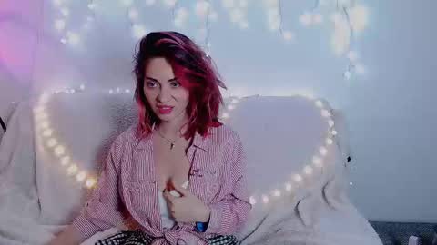 LylaXXX online show from 01-27-25, 03:07