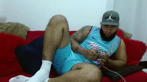 Snapshot of eroticoblack chatting on 10-01-25, 01:33 Eroticoblack online show from 10-01-25, 01:33