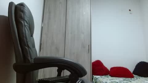 Snapshot of eroticoblack chatting on 07-07-26, 02:14 Eroticoblack online show from 07-07-26, 02:14
