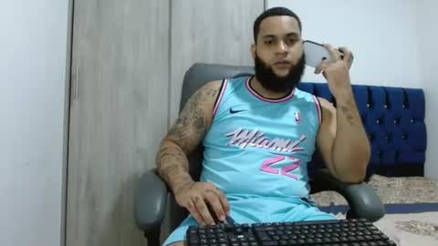 Snapshot of eroticoblack chatting on 08-02-26, 01:37 Eroticoblack online show from 08-02-26, 01:37