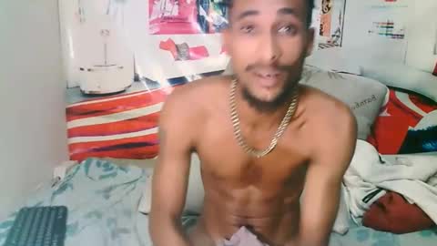 Snapshot of eroticpoison69 chatting on 02-27-26, 06:19 Liam online show from 02-27-26, 06:19