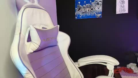 Snapshot of erotiicalexa chatting on 09-19-25, 08:20 Alexa online show from 09-19-25, 08:20